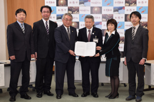 「災害時における福祉避難所の設置及び管理運営に関する協定」締結式の画像