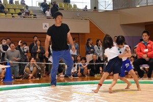 女子の部の取組みの画像