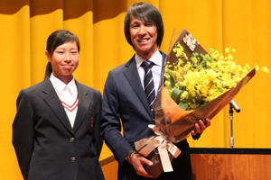 葛西選手と品田さんの画像