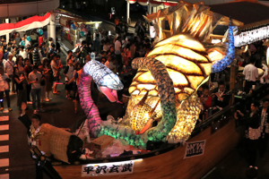 平沢町内会の引き万灯の画像