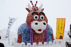 よし太くんの雪像の画像