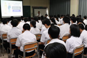 会場の様子の画像