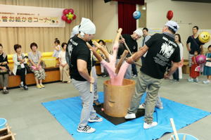 東山五人杵搗き餅保存会の画像