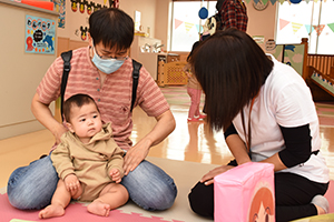 お父さんと子どもの画像