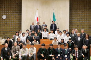 小千谷みらい議会の参加者の集合写真