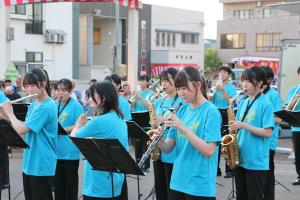 プレイベントの吹奏楽部による演奏の画像