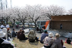 小千谷ドレミ愛好会の歌謡ショーの画像