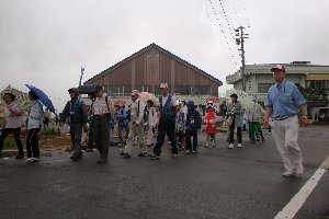 東小千谷健康ウォーク出発の画像