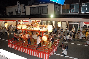 小千谷太鼓屋台の画像