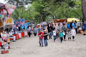 船岡公園まつり会場内の画像