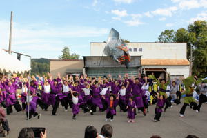 よさこい総踊りの画像